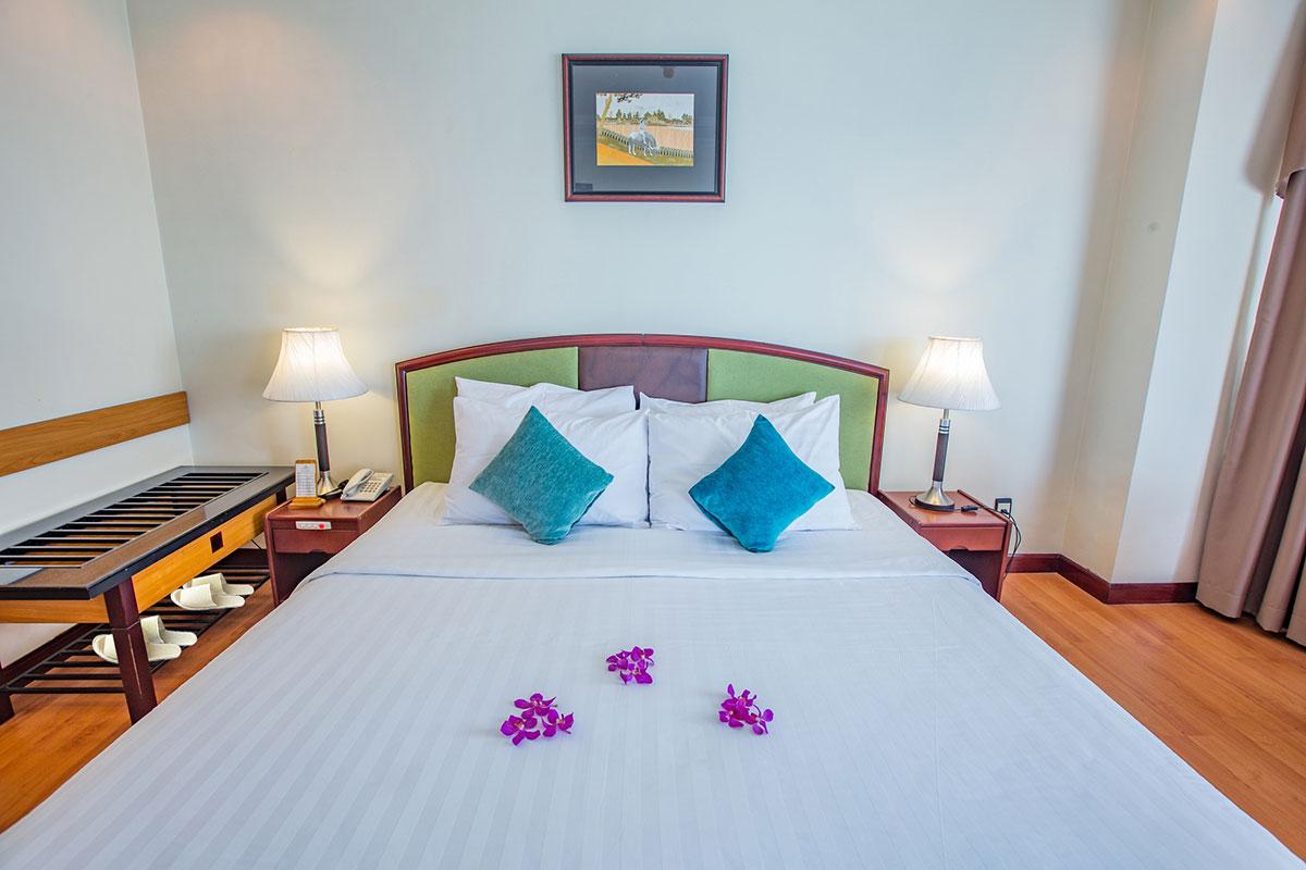Yasaka Saigon Nha Trang Hotel & Spa Exterior foto