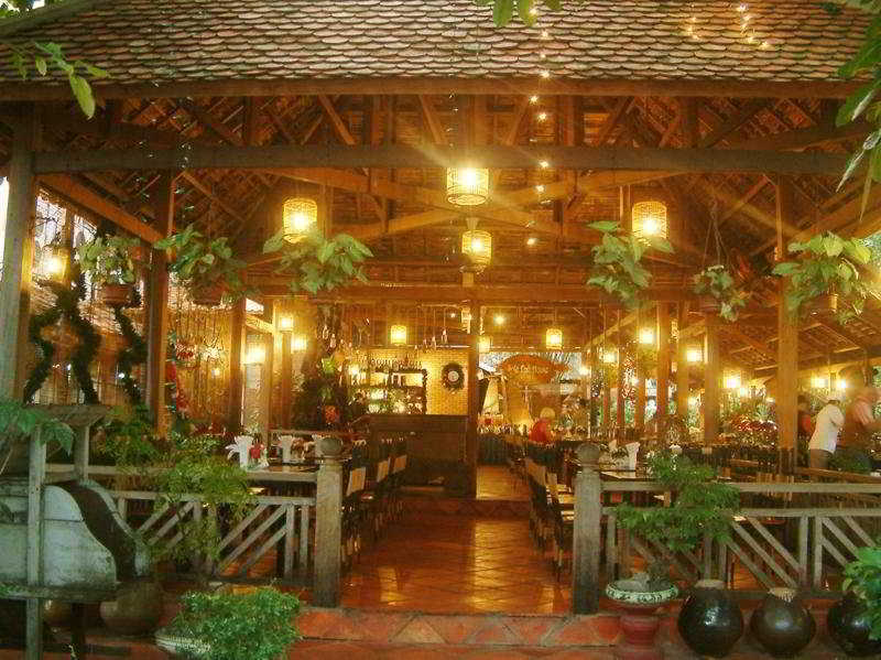 Yasaka Saigon Nha Trang Hotel & Spa Exterior foto