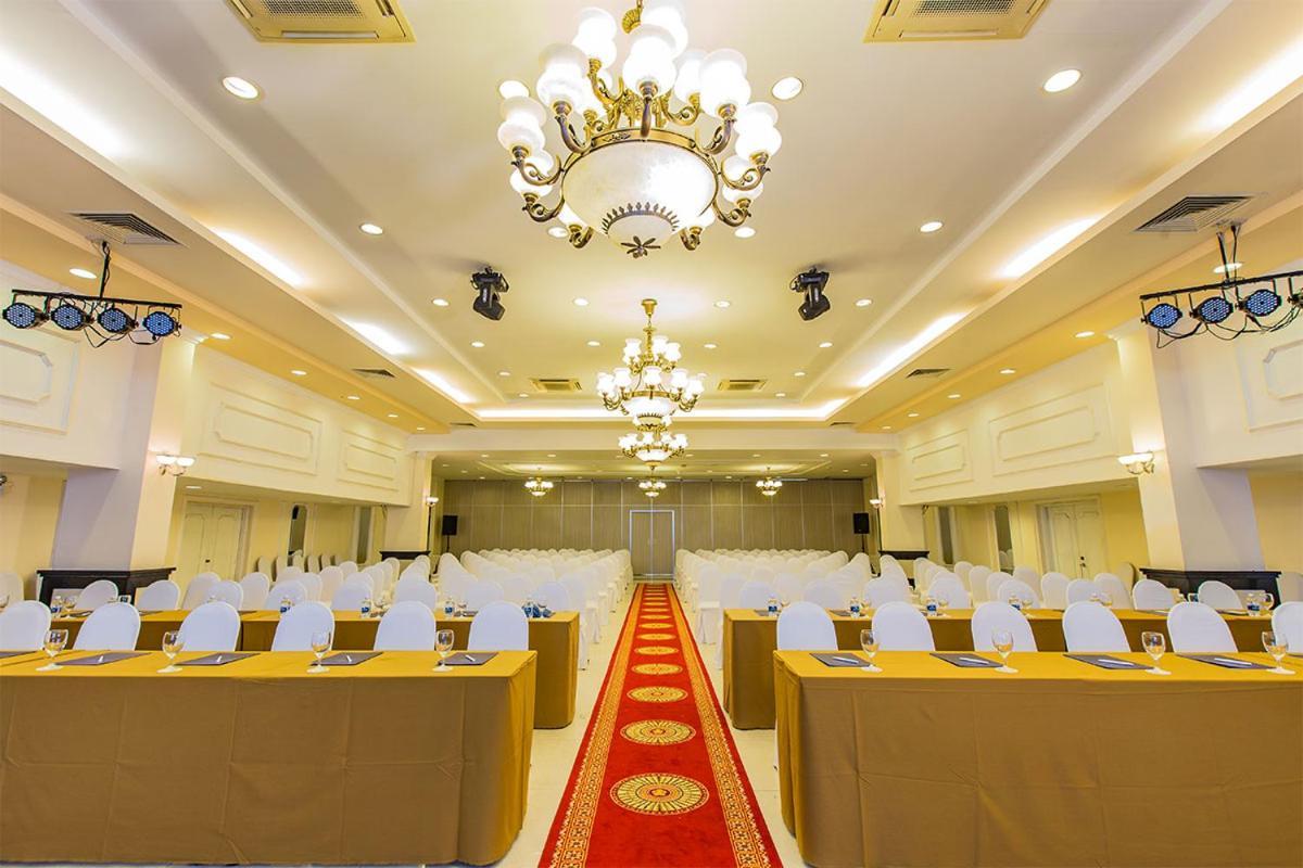 Yasaka Saigon Nha Trang Hotel & Spa Exterior foto