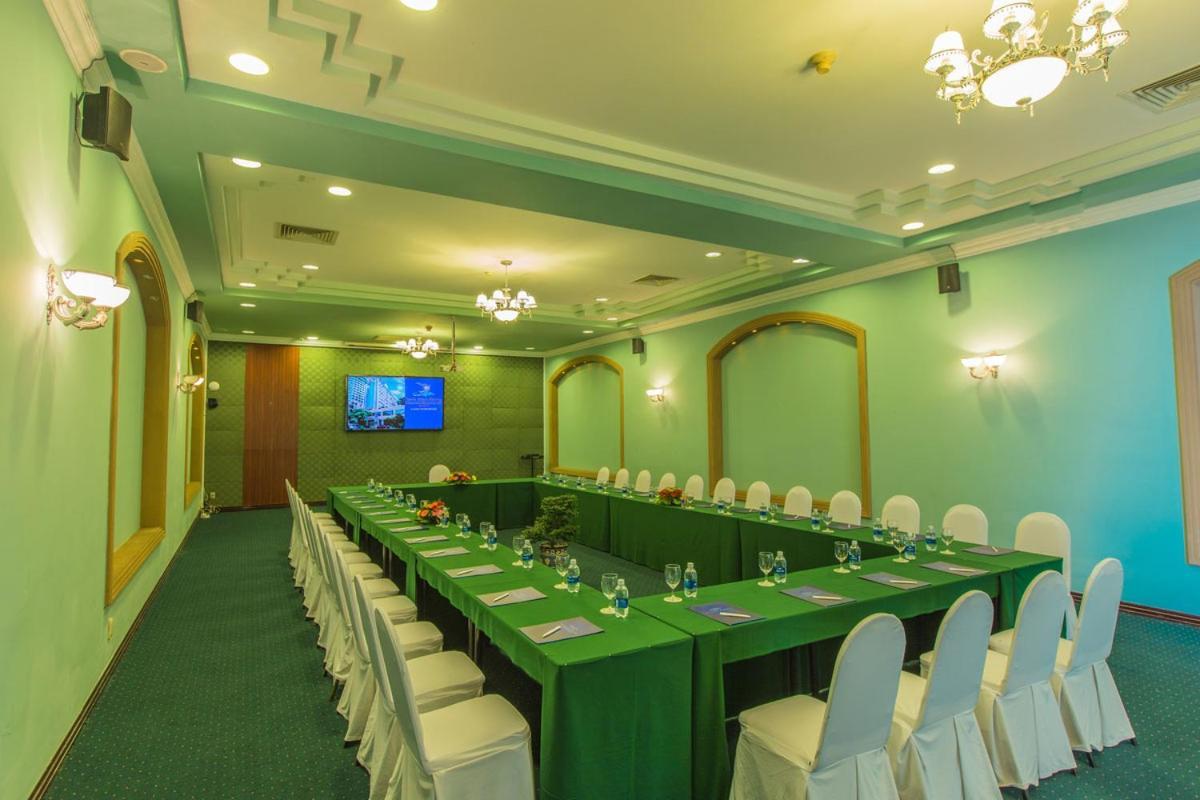 Yasaka Saigon Nha Trang Hotel & Spa Exterior foto