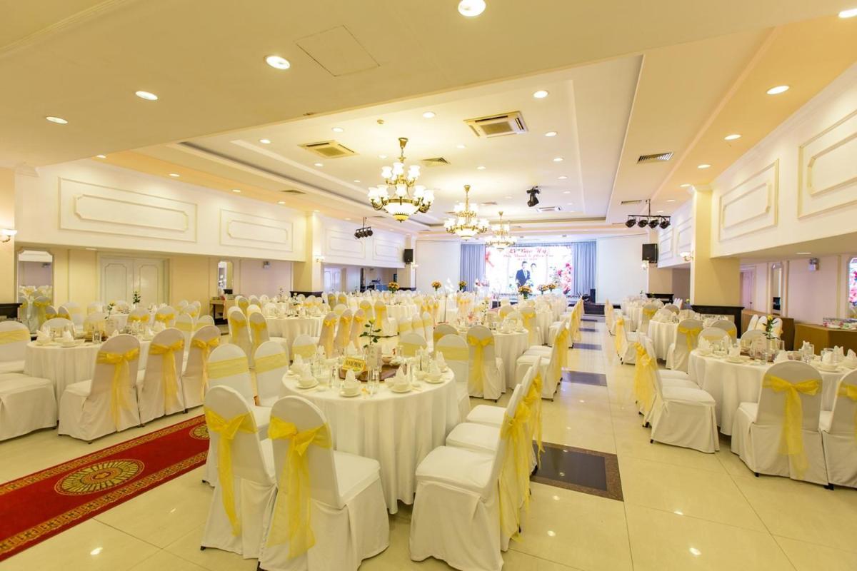 Yasaka Saigon Nha Trang Hotel & Spa Exterior foto